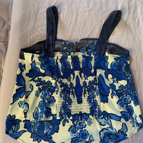 Fun Top - Picture 4 of 4